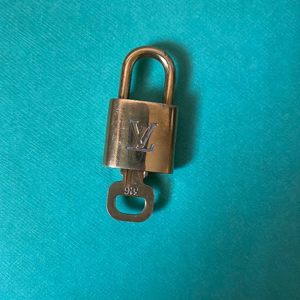 Louis Vuitton lock and key